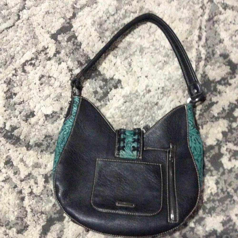 Nice western-leather-conceal‎ carry purse!